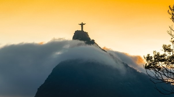 Christ above the mountains.jpg